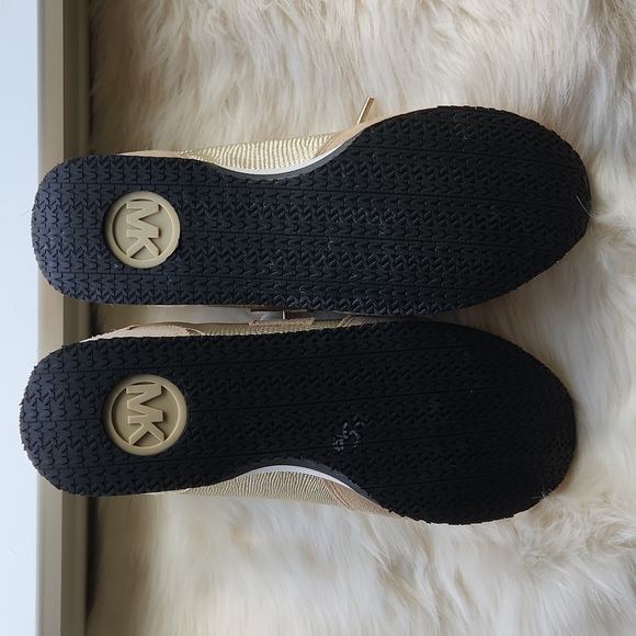 Micheal Kors Sneakers - Picture 3 of 5